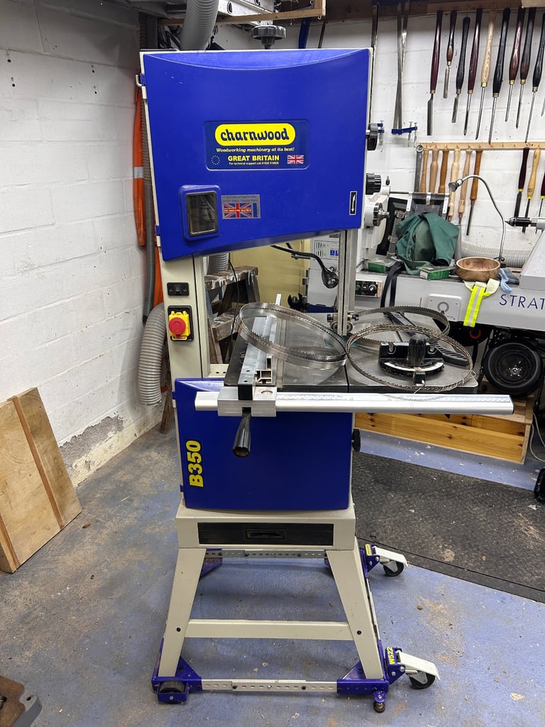 Charnwood B350 Woodworking Bandsaw with Wheeled Stand, And 4 Blades