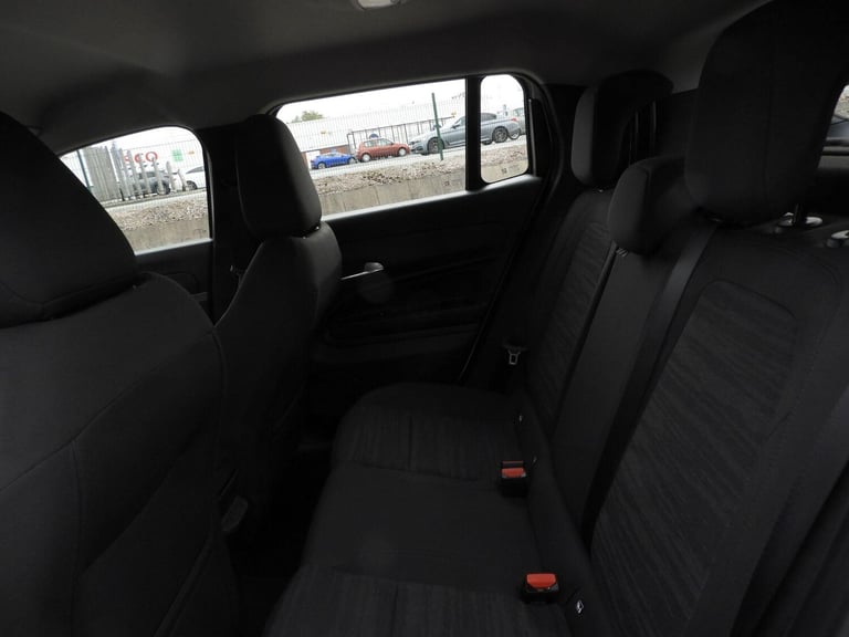 2025 Jeep Avenger Longitude 1.2 100hp Mt HATCHBACK Petrol Manual