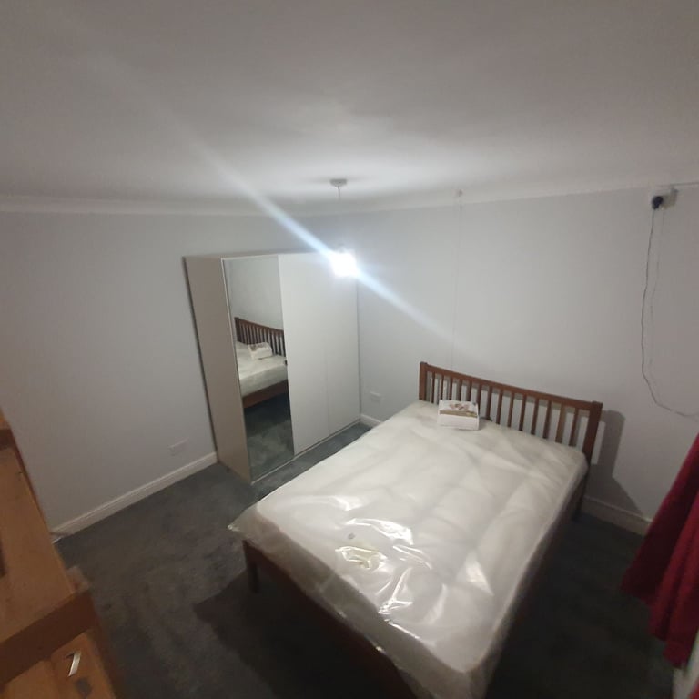 Spacious & Bright Double Room for Rent – BH12 2DP Poole / Bournemouth Area £550 PCM