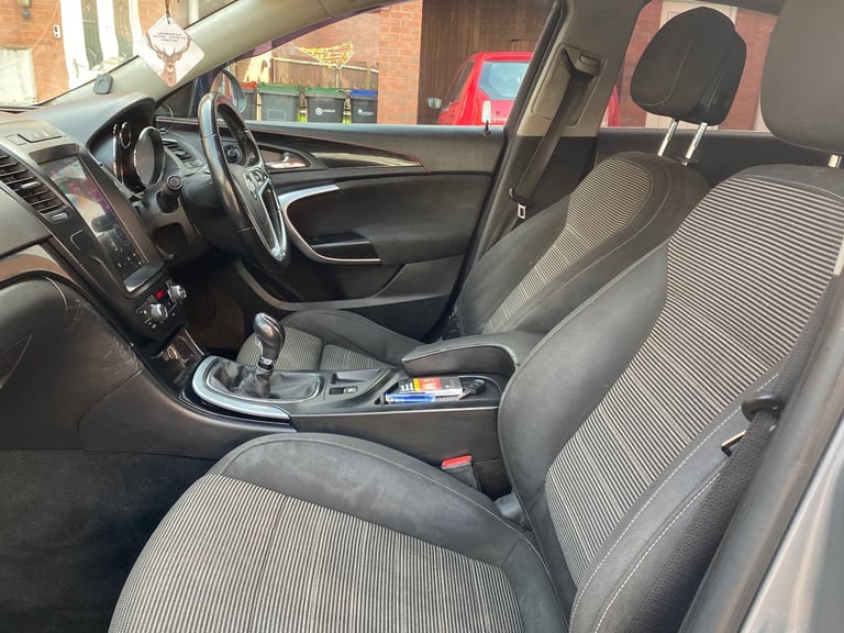 Vauxhall, INSIGNIA, Hatchback, 2013, Manual, 1956 (cc), 5 doors