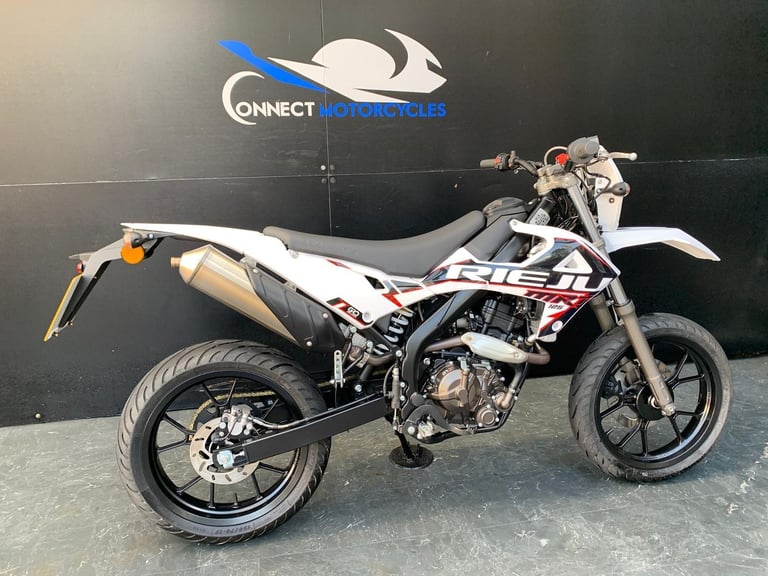 RIEJU MRT 125 cc 2025 VERY LOW MILEAGE HPI CLEAR 125cc SUPERMOTO 339 MILES!!