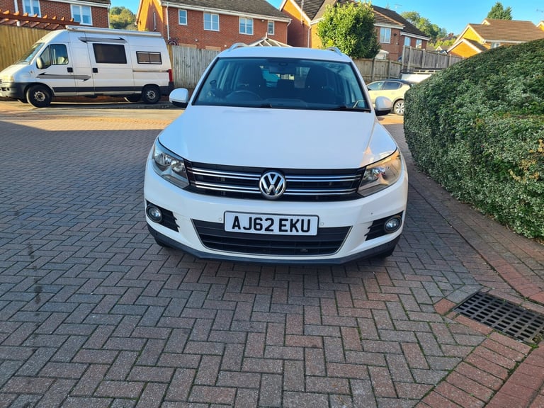 2012 Volkswagen Tiguan 2.0 TDi BlueMotion Tech SE 5dr DSG ESTATE Diesel Automatic