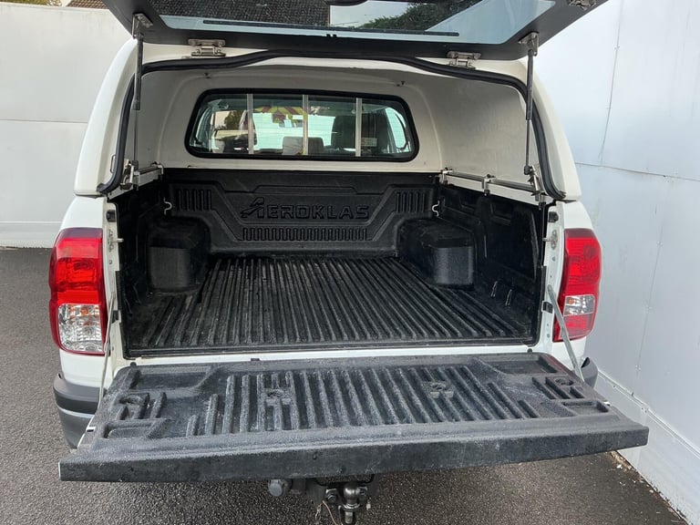 2021 Toyota Hilux 2.4 D-4D Active 4WD Euro 6 (s/s) 4dr PICK UP Diesel Manual