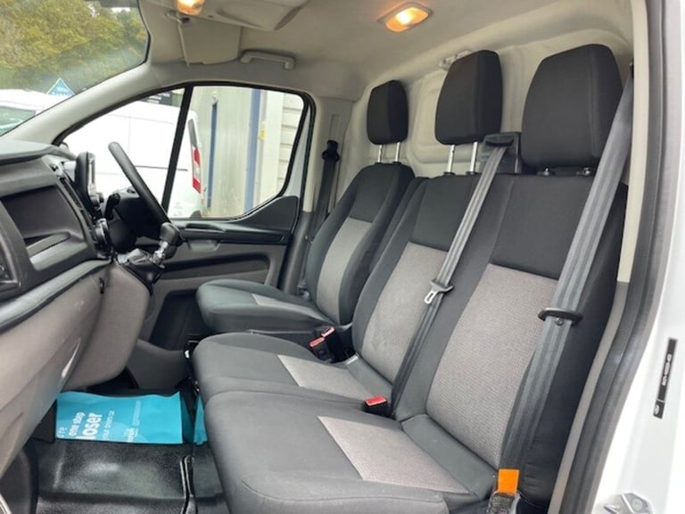 2023 Ford Transit Custom 300 EcoBlue Leader Panel Van Diesel Manual