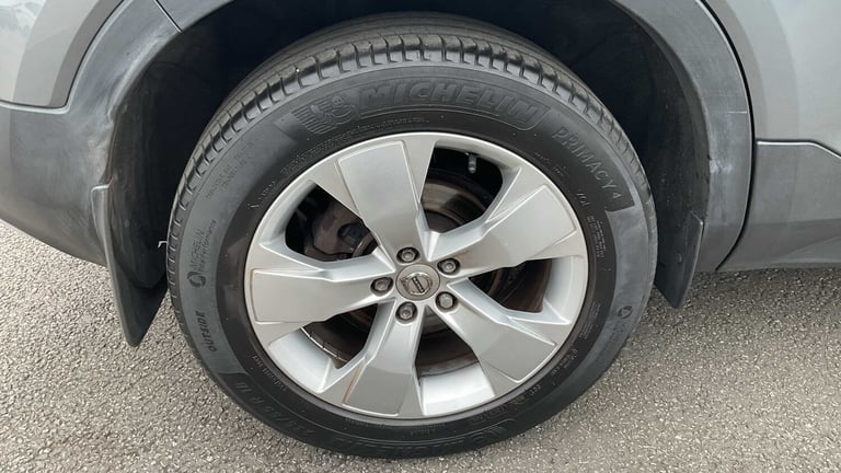  Volvo XC40 1.5 T3 Momentum 5dr Estate Petrol Manual