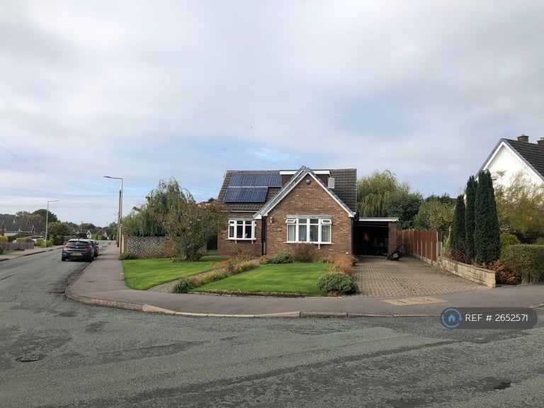 image for 4 bedroom house in Chatsworth Rd, High Lane, SK6 (4 bed) (#2652571)