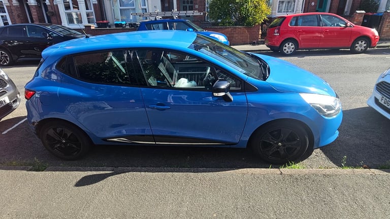 Renault, CLIO, Hatchback, 2015, Manual, 898 (cc), 5 doors