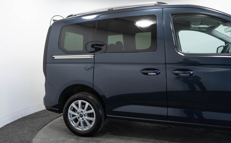 2022 72 FORD TOURNEO CONNECT 2.0 ECOBLUE TITANIUM MPV 5DR DIESEL DCT EURO 6 (S/S