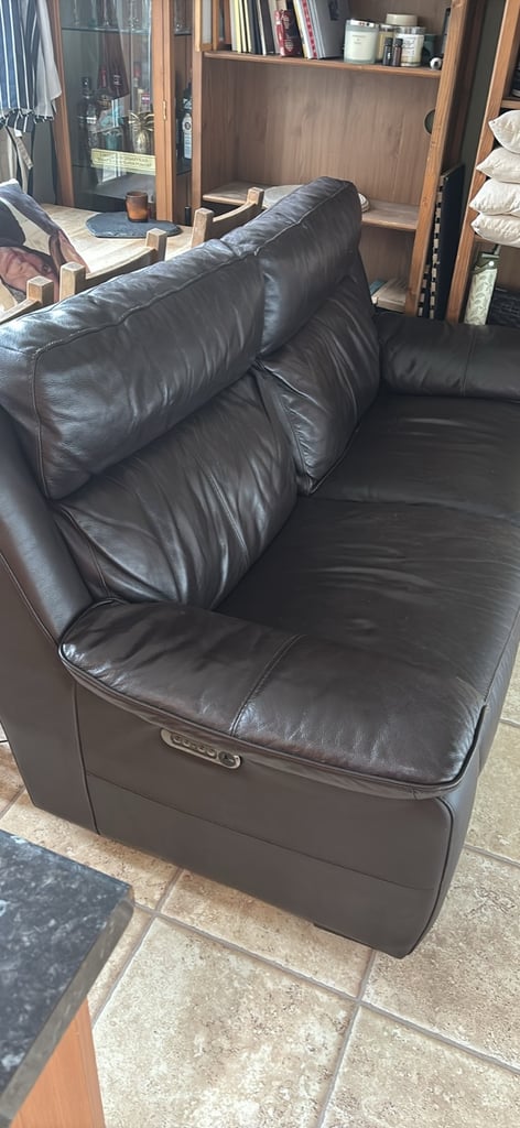 2 x 3 seater reclining brown leather sofa with usb