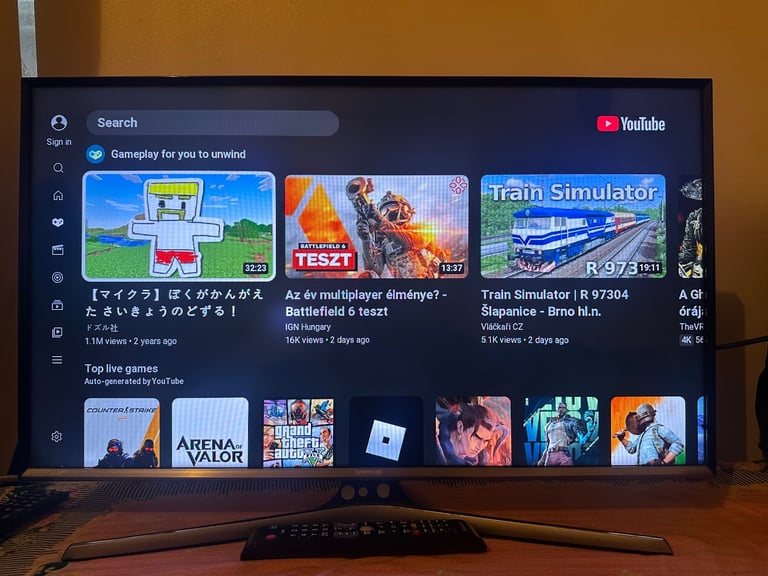 image for Samsung 32 Inch Smart TV 