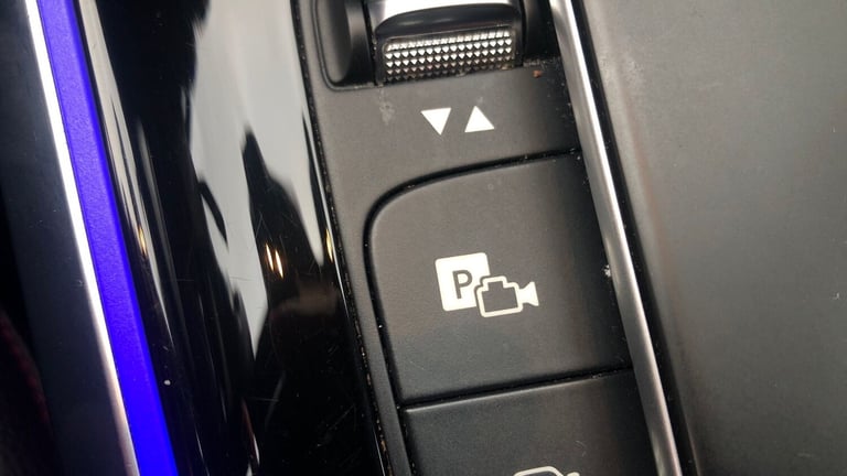 2021 Mercedes-Benz GLB GLB 220 AMG LINE PREM D 4 Estate Diesel Automatic