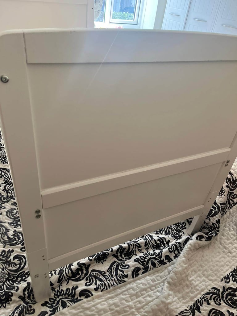 Baby Elegance Travis Baby Cot Bed with Mattress