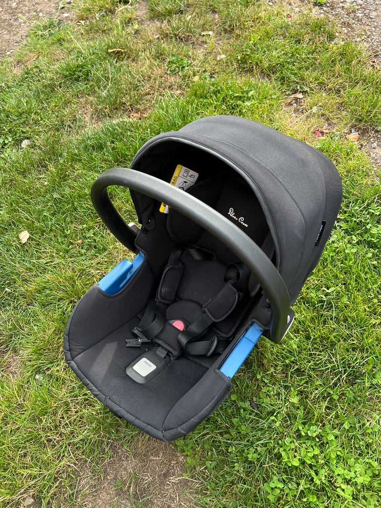 image for Silver cross car seat and quick release isofix base