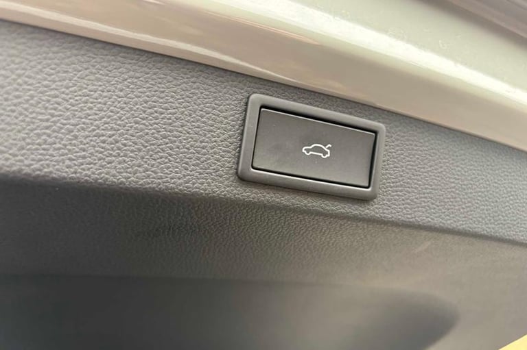 2025 Skoda Karoq 1.5 TSI Sportline Edition 5dr DSG ESTATE PETROL Automatic