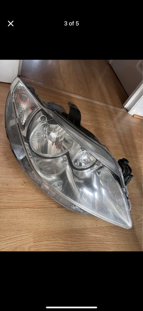 Seat Ibiza 2009 HEADLAMP - Drivers side 