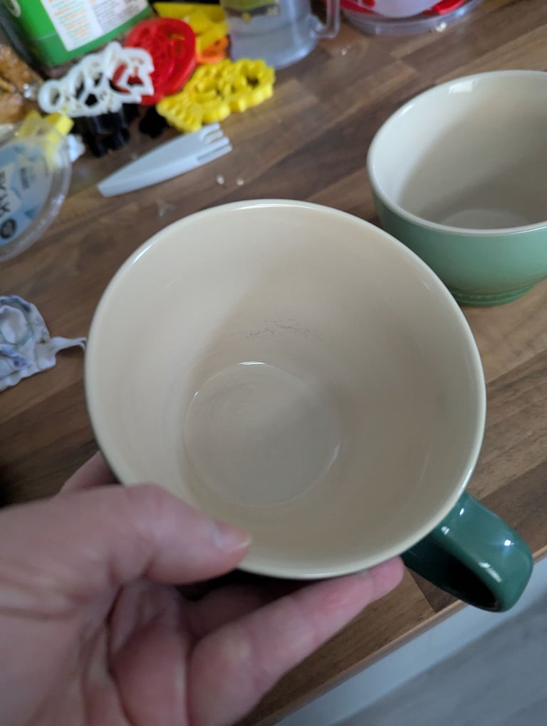 2 Grand Le Creuset stoneware Mugs