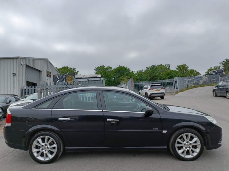 2007 Vauxhall Vectra 2.2i 16v Elite 5dr HATCHBACK Petrol Automatic