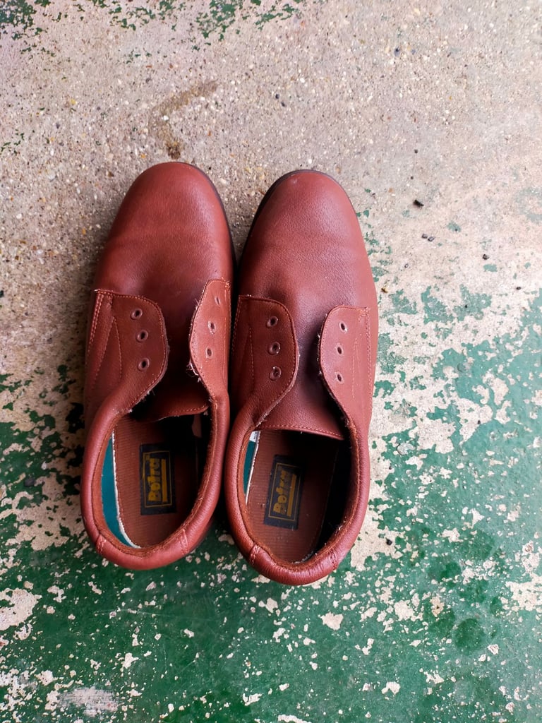 image for Mens Bowling Shoes. 11 and half.