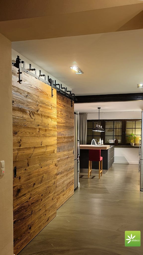 Interior doors made of old wood (solid wood)