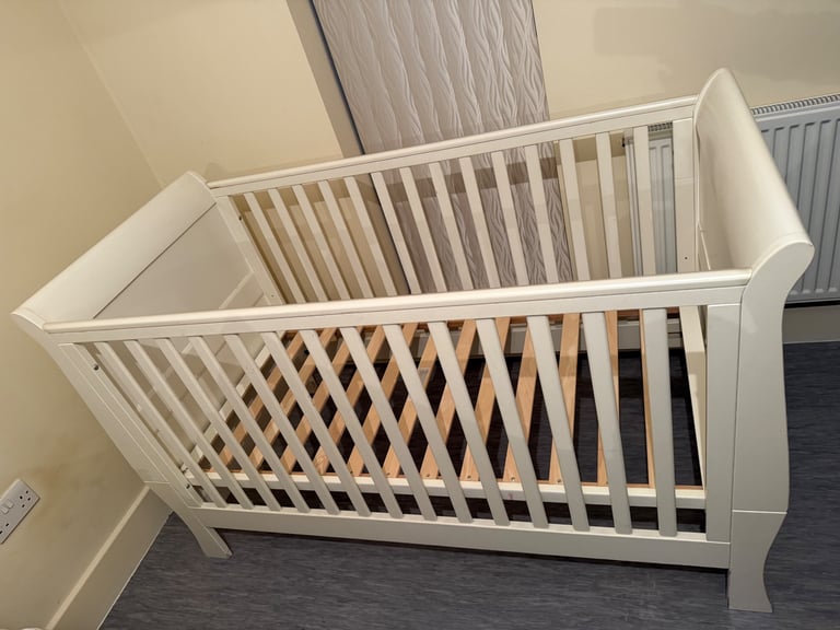 Mia Cot Bed 