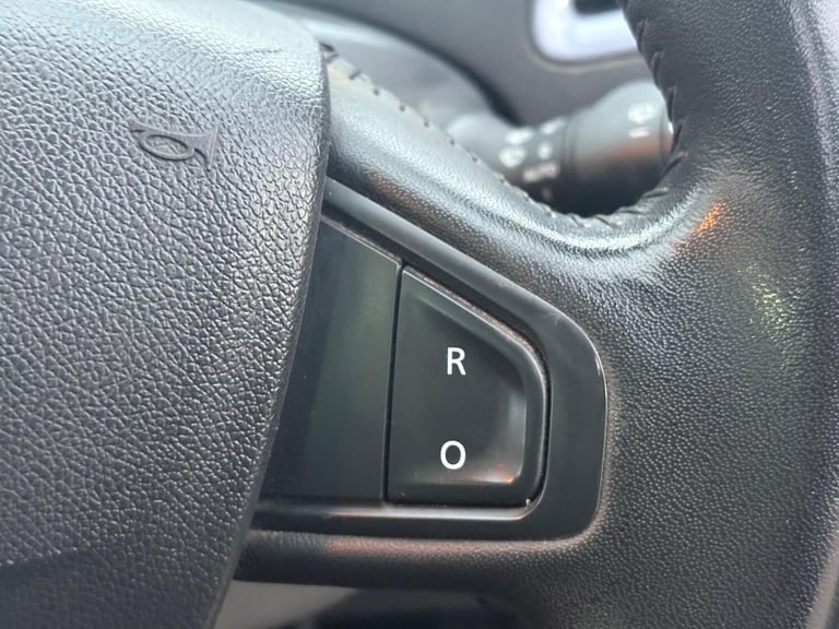 2016 Renault Grand Scenic 1.6 dCi Limited Nav Euro 6 (s/s) 5dr MPV Diesel Manual