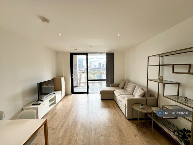 image for 1 bedroom flat in Langham House, London, E15 (1 bed) (#2668201)