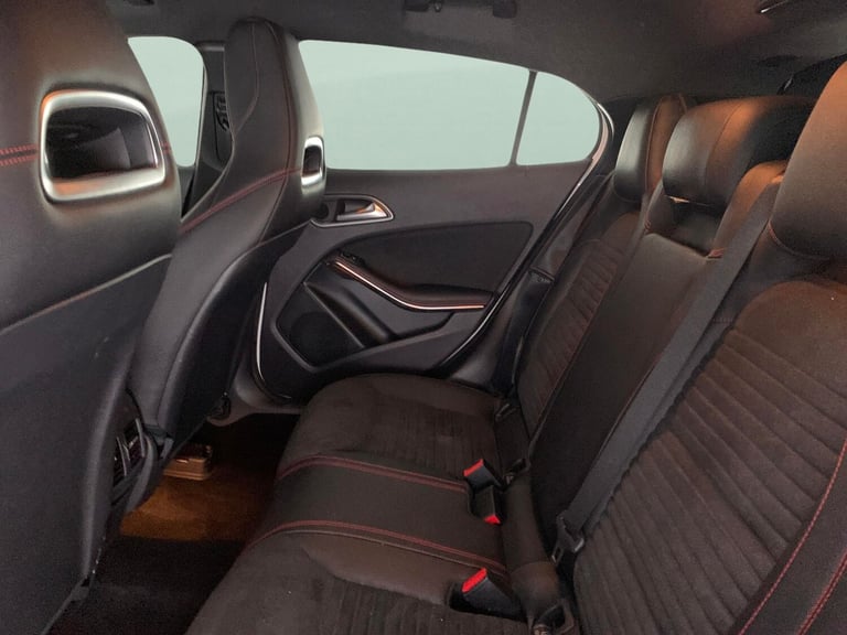 2019 Mercedes-Benz GLA GLA 180 AMG Line Edition 5dr Auto ESTATE PETROL Automatic