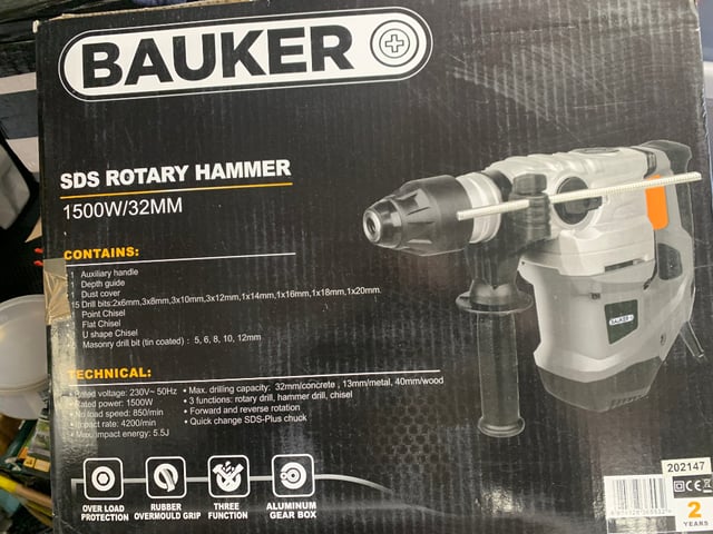 Bauker 1500w 32mm sds discount plus rotary hammer drill 240v