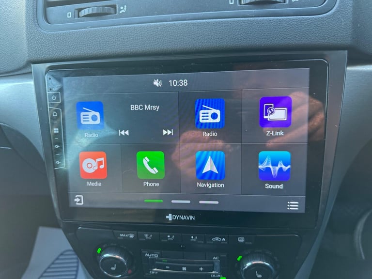 2011 Skoda Yeti 2.0 TDI Elegance DSG 4WD Euro 5 5dr HATCHBACK Diesel Automatic