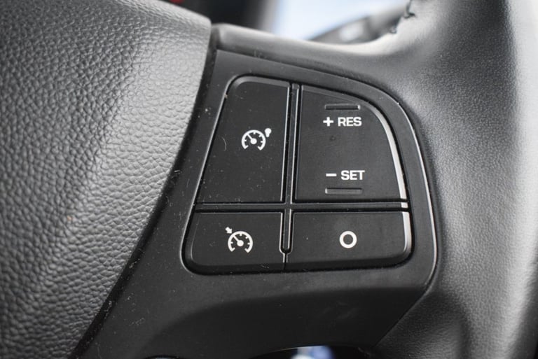 2014 Hyundai i10 1.2 Premium 5dr HATCHBACK PETROL Manual