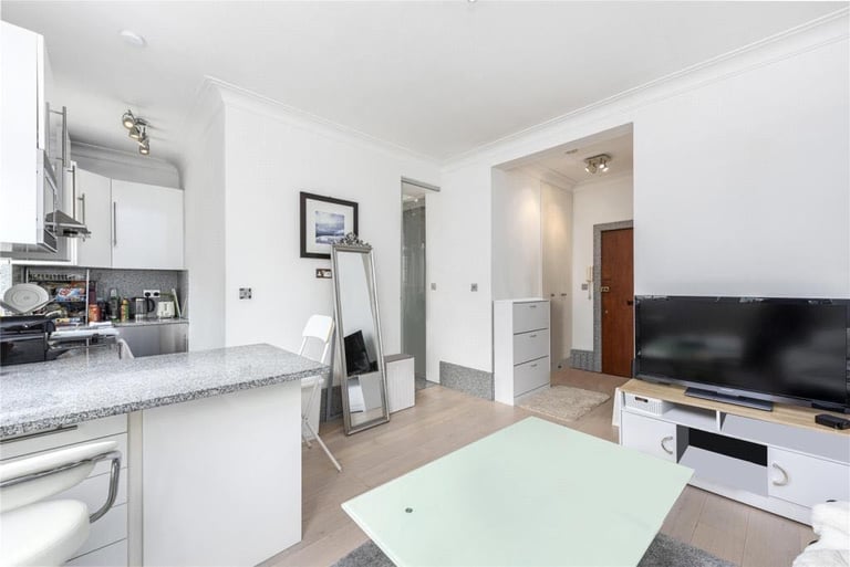 One Bedroom flat in Marylebone High Street Available now!!