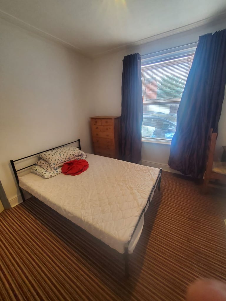 image for 3 rooms available - Central Derby, all recently refurbished