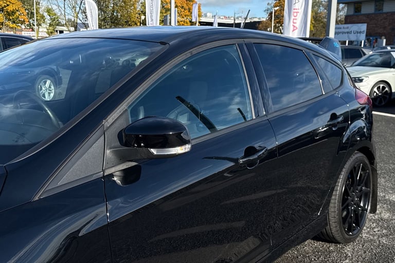 2018 Ford Focus 2.3T EcoBoost RS Hatchback 5dr Petrol Manual AWD Euro 6 (s/s) (350 ps) Hatchback ...