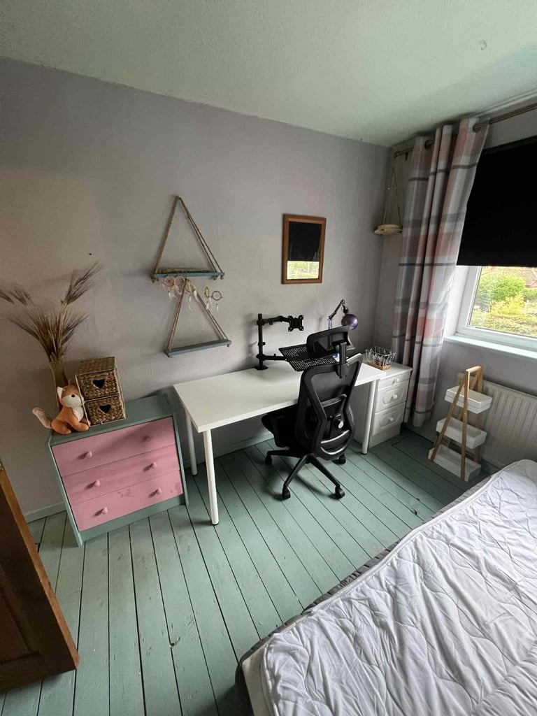A room in share house