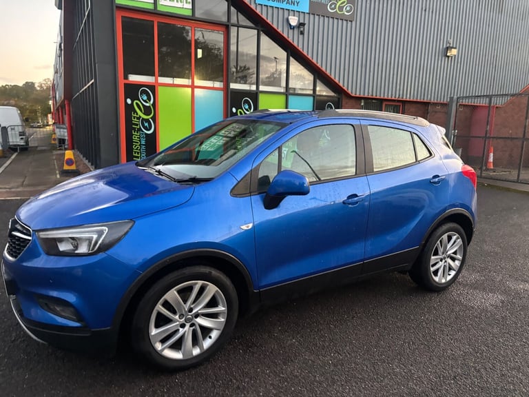 2016 Vauxhall Mokka X 1.6i Design Nav 5dr HATCHBACK Petrol Manual