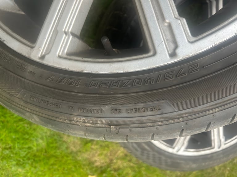Range Rover alloys 