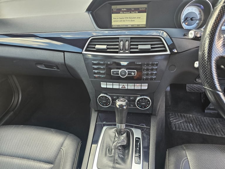 2013 Mercedes-Benz C-Class C220 CDI BlueEFFICIENCY Executive SE 2dr Auto COUPE Diesel Automatic