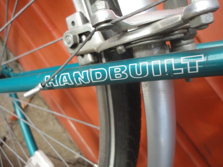 Dawes sterling vintage road, large 24 inch reynolds 500 hand built frame, 28 inch wheels, 12 gears