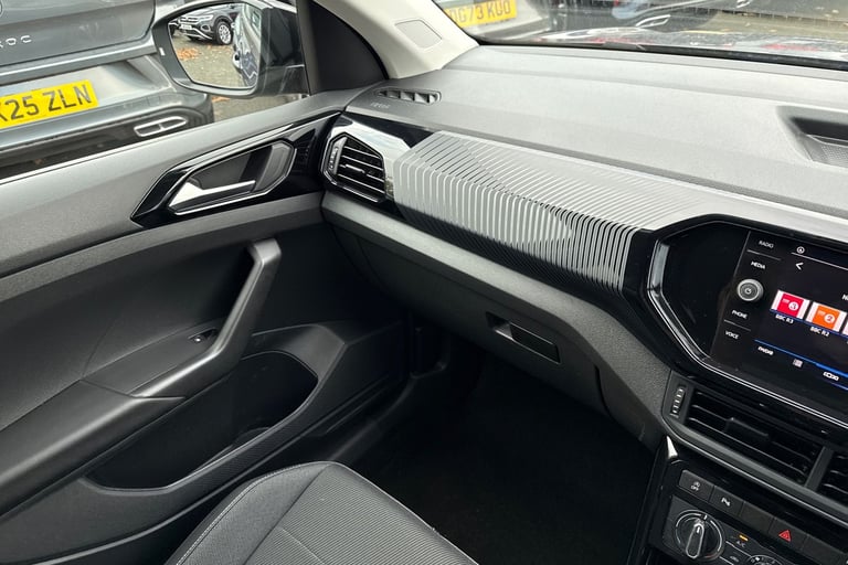 2022 Volkswagen T-Cross 1.0 TSI Black Edition 5dr | Parking Sensors  |  App Connect SUV PETROL Ma...