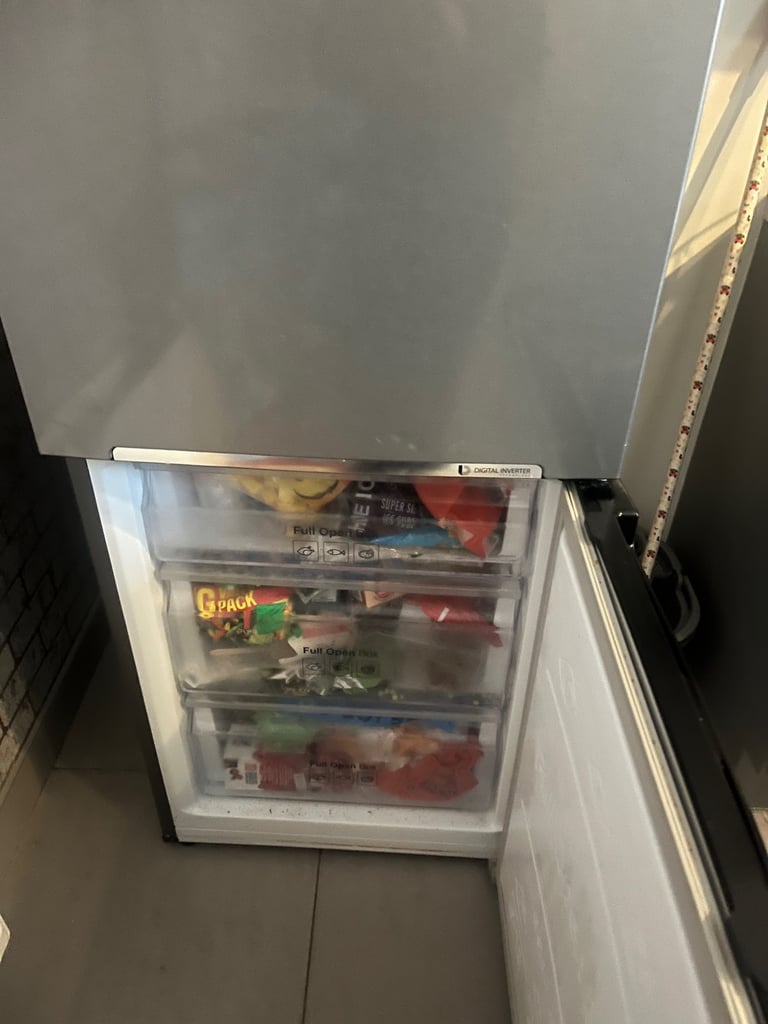 Samsung fridge freezer 