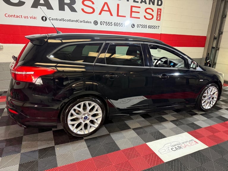 2017 Ford Focus 1.0T EcoBoost ST-Line Euro 6 (s/s) 5dr ESTATE Petrol Manual