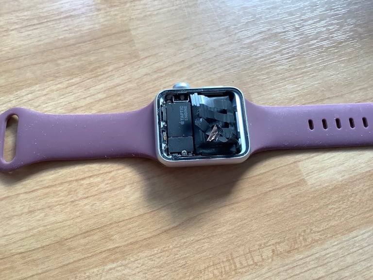 Original Apple Watch strap plus broken series 3 watch 