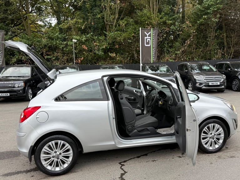 2015 Vauxhall Corsa 1.4 SE 3dr HATCHBACK PETROL Manual