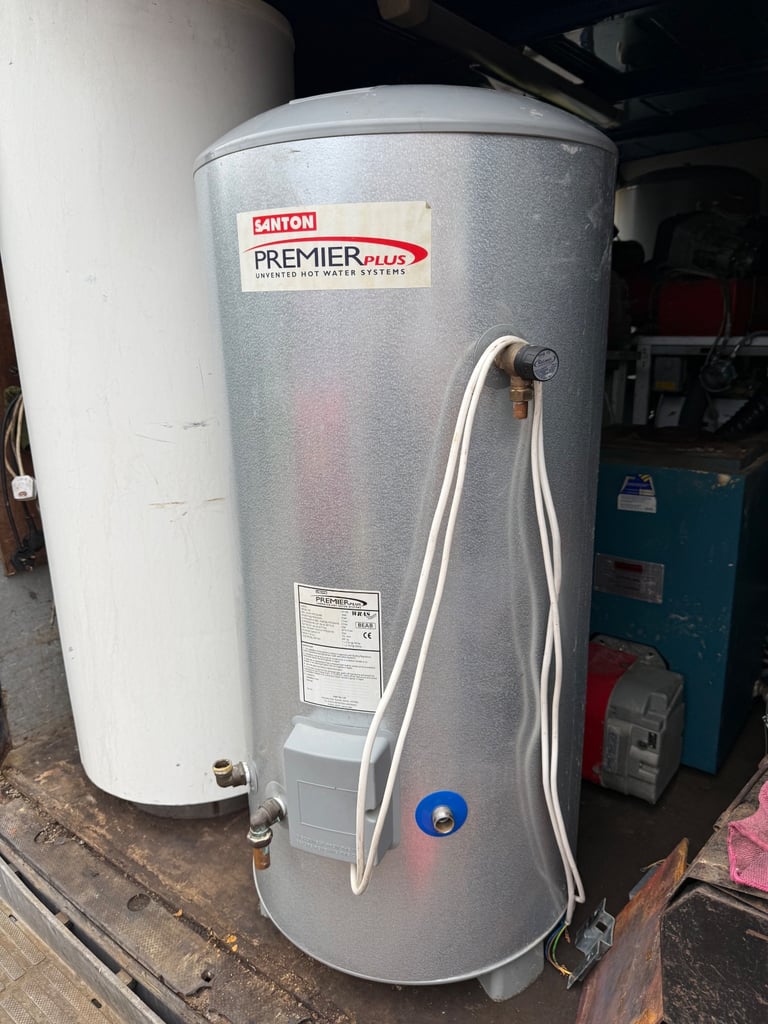 Hot Water Cylinder 170 Litre
