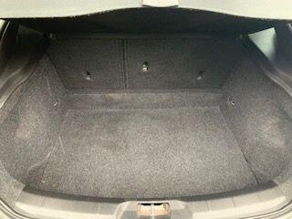 2017 Volvo V40 2.0 T3 R-Design Nav Plus Euro 6 (s/s) 5dr HATCHBACK Petrol Manual