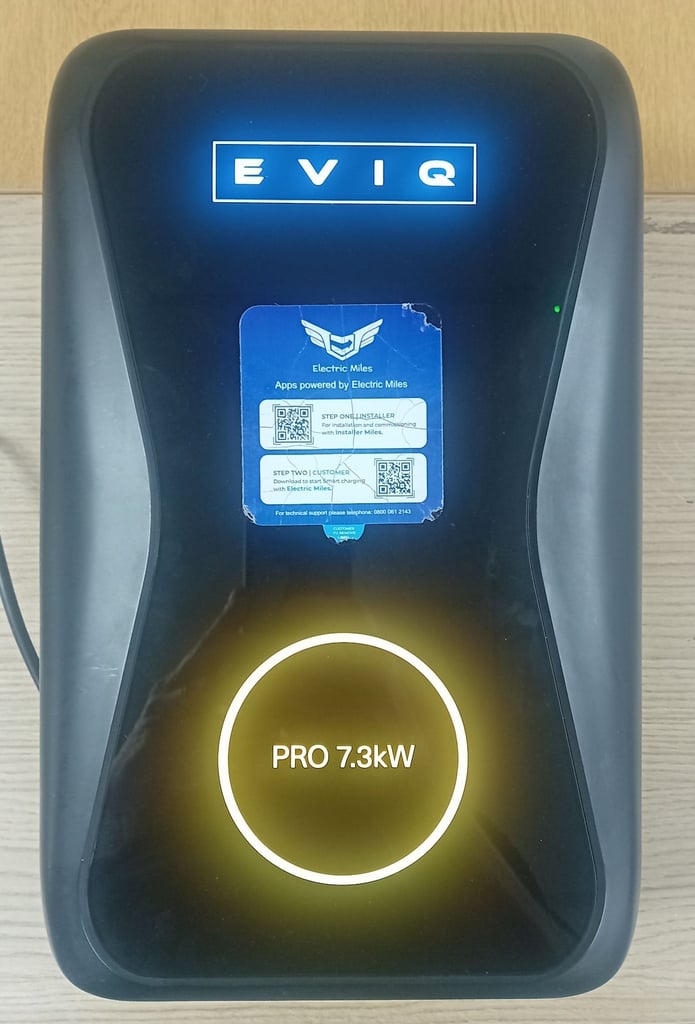 The EVA-07S-SE is a single-phase, fast AC electric vehicle charger