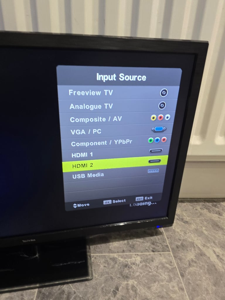 Technika 24" HD Tv