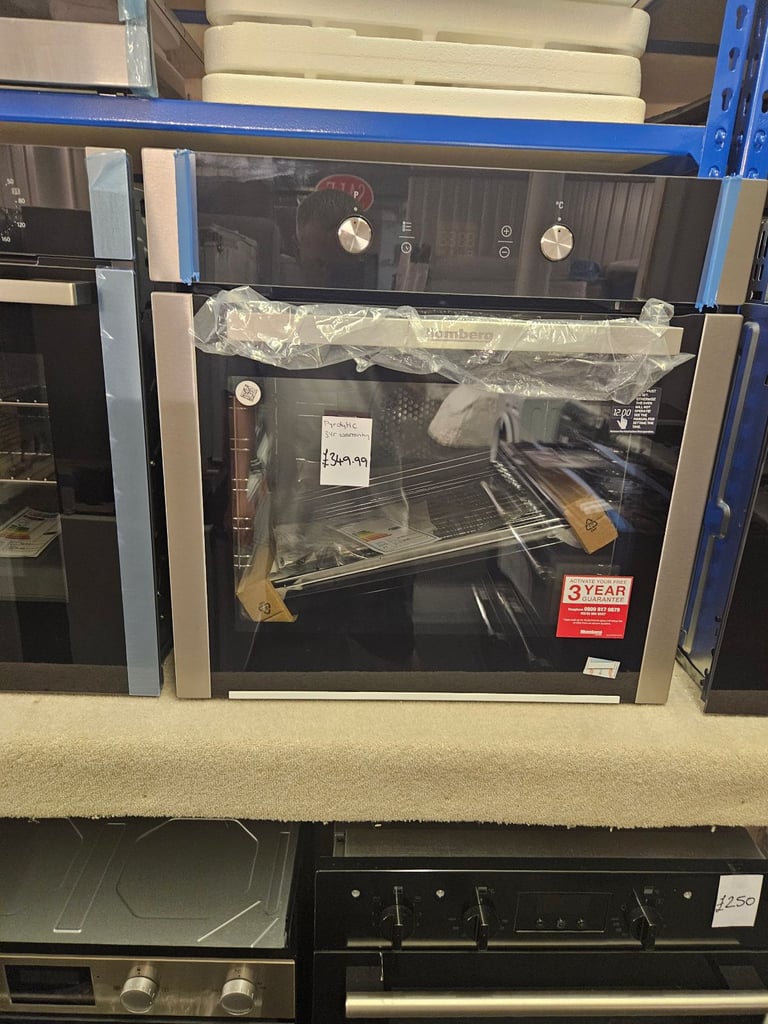 image for Brand New Blomberg OEN9331XP 59.4cm Built In Pyrolytic Electric Single Oven - Stainless Steel