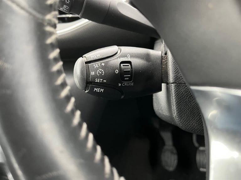 2015 Peugeot 308 1.6 BlueHDi 120 Active 5dr ESTATE DIESEL Manual