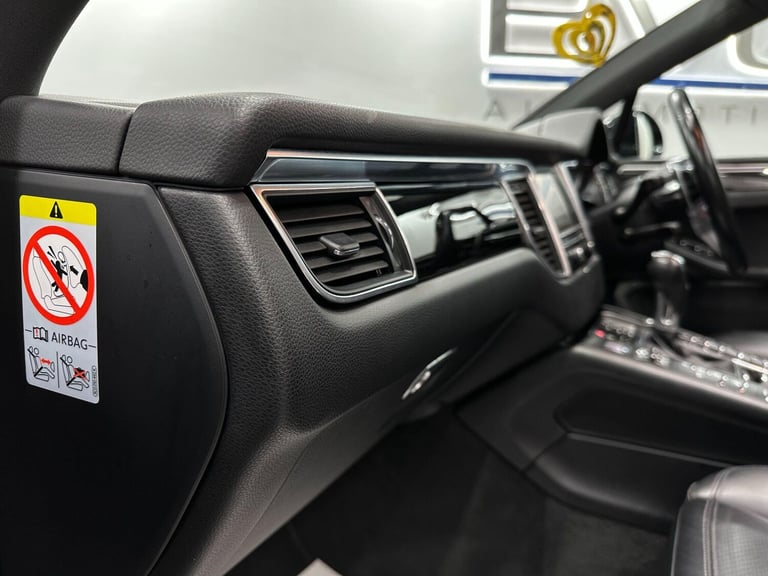 2015 Porsche Macan 2.0T SUV 5dr Petrol PDK 4WD Euro 6 (s/s) (237 ps) ESTATE Petrol Automatic